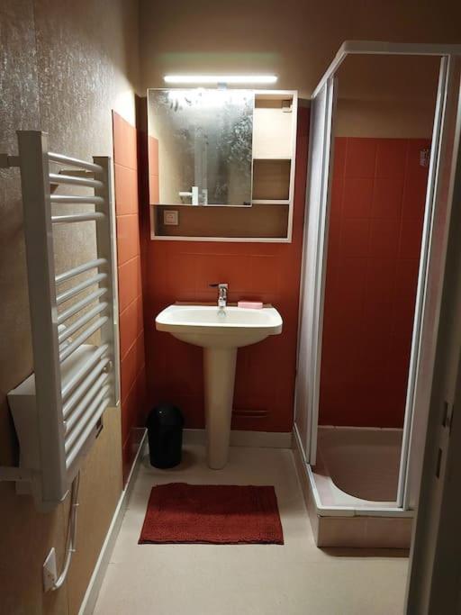 דירות La Châtre Studio Le Beaufort, Wifi, Fibre מראה חיצוני תמונה
